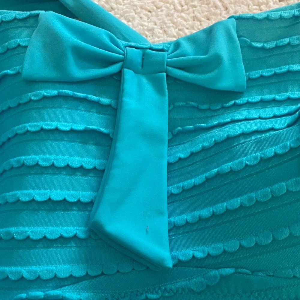Jessica Simpson Bathing suit - Picture 3 of 5